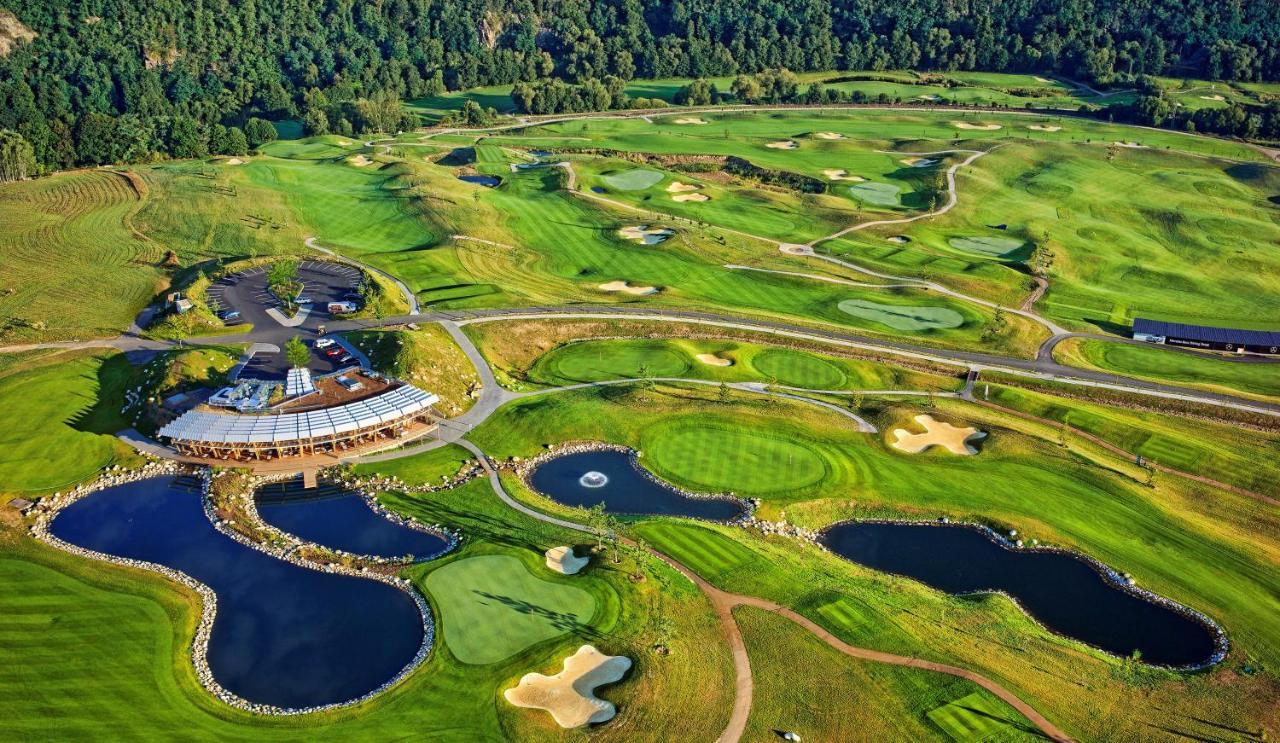 Panorama Golf Resort Kácov Exterior photo